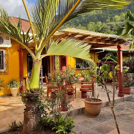 Effie Mountain View Halona Villa
